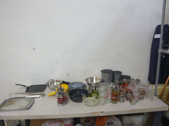 lot 288 image: Miscellaneous Kitchen Items