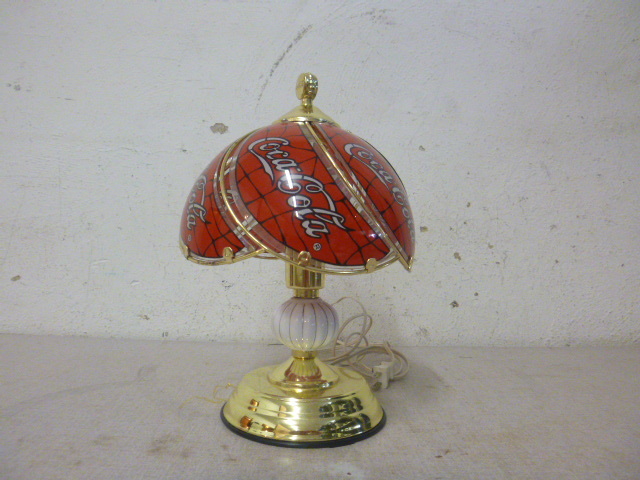 lot 293 image: Coca-Cola Table Lamp