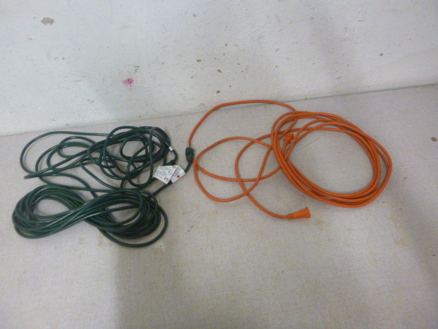 lot 303 image: 2 Extension Cords