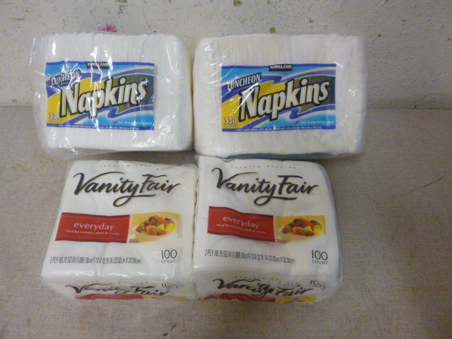 lot 313 image: 4 Packs of Paper Napkins