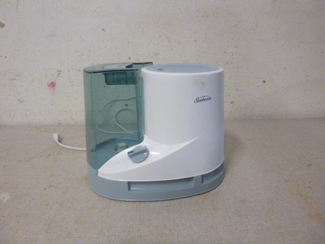 lot 322 image: Sumbean Humidifier