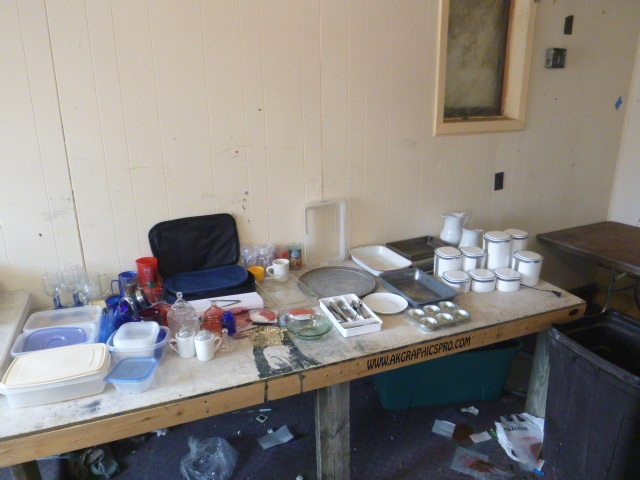 lot 359 image: Miscellaneous Kitchen Items