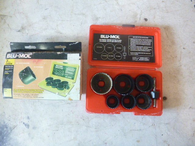 lot 362 image: Blu-Mol Hole Saw Kit
