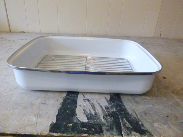 lot 375 image: Roasting Pan