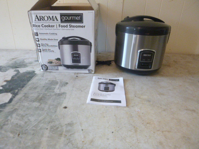 lot 384 image: Aroma Rice CookerFood Steamer