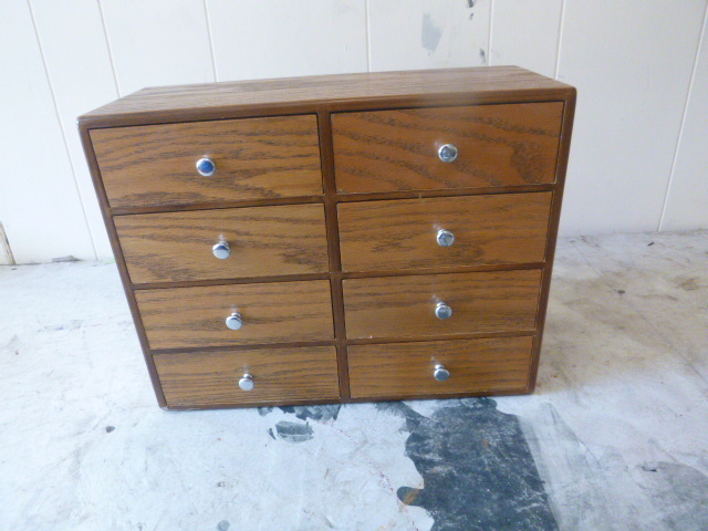 lot 387 image: Wood Storage ChestJewelry Box