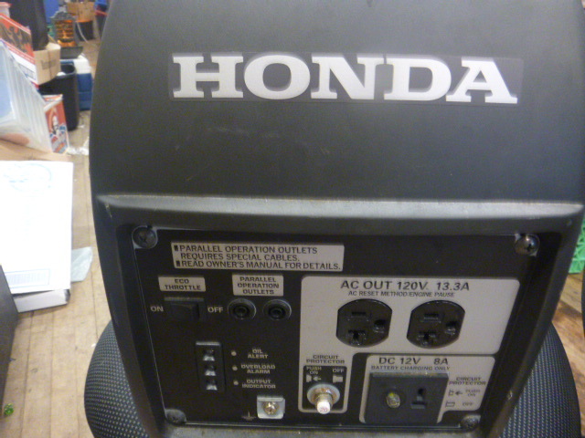 lot 2 image: Honda Generator