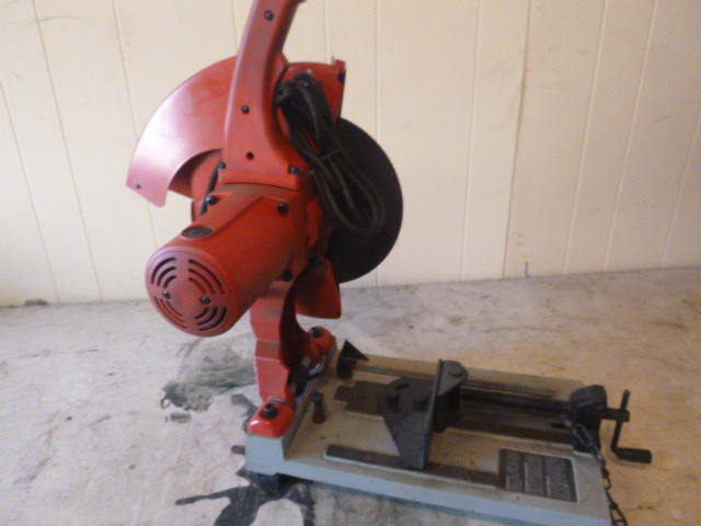 lot 1 image: Milwaukee 14 Abrasive Cut-Off Saw