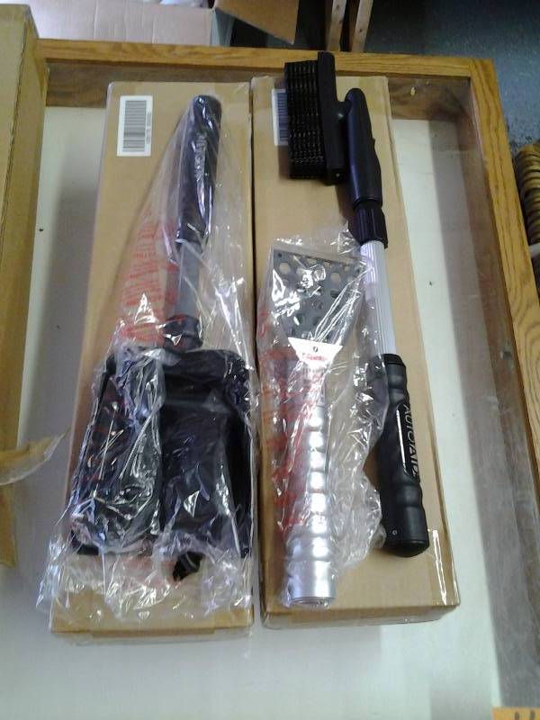 lot 31 image: 3-New Boxed Sets Of Winter Automotive Kits (Shovel, Snow Brush, 12-Volt Heated Scraper)