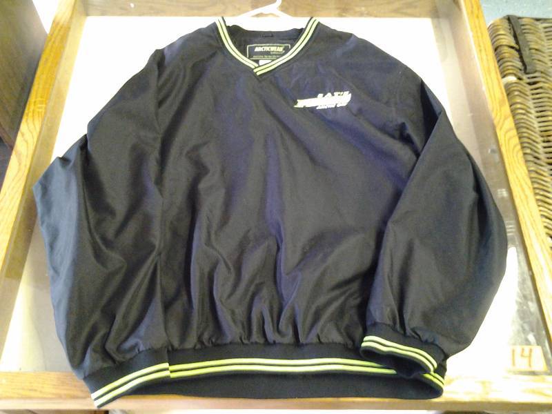 lot 47 image: Arctic Cat Wind Jacket Size XL