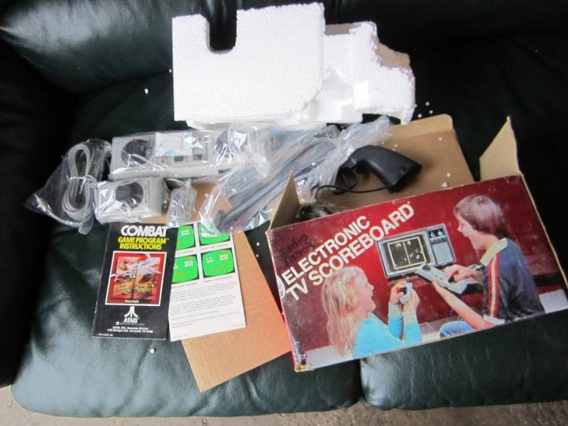 lot 4 image: New vintage Atari electronic scoreb...
