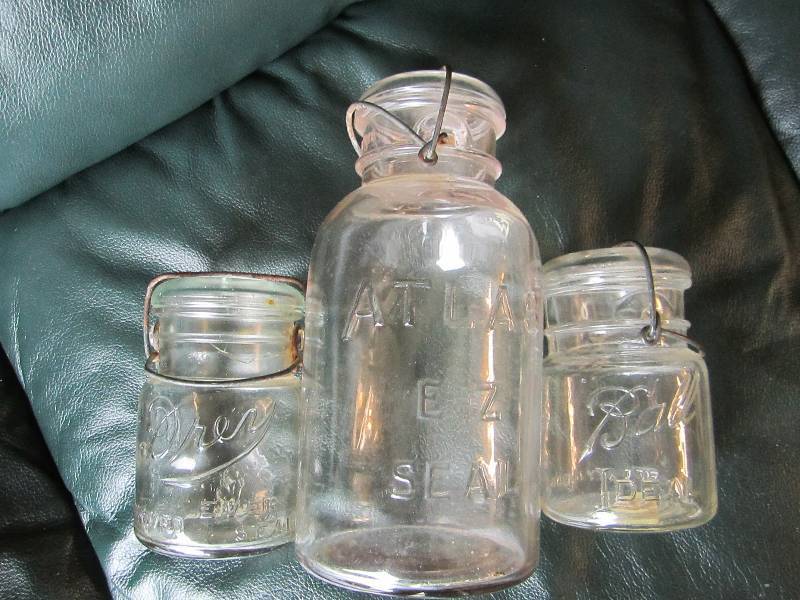 lot 18 image: Atlas Drey and Ball jars...