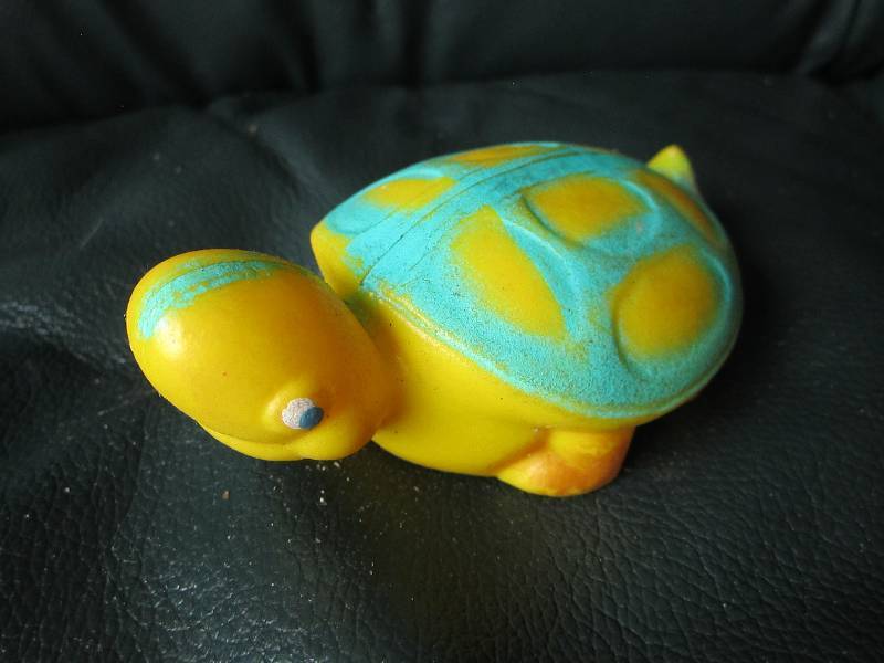 lot 61 image: Vintage 1970s turtle toy...