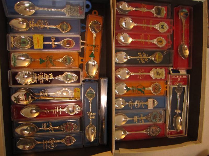 lot 63 image: Lot of collector spoons...