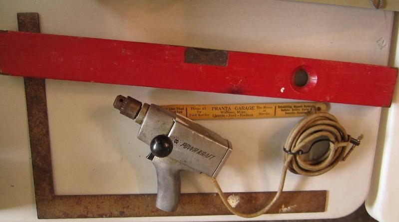 lot 77 image: Lot of vintage tools...