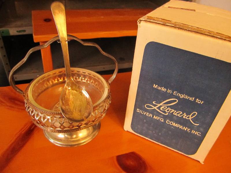 lot 104 image: Leonard Silver hand made crystal wi...