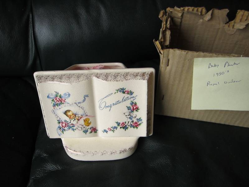 lot 106 image: Baby Planter 1950s Royal Windsor...