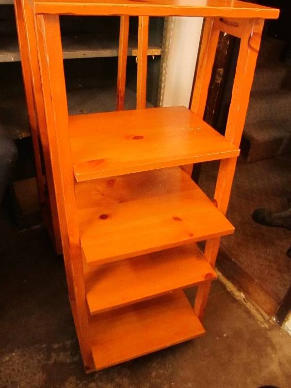 lot 124 image: Solid wood display shelf on wheels,...