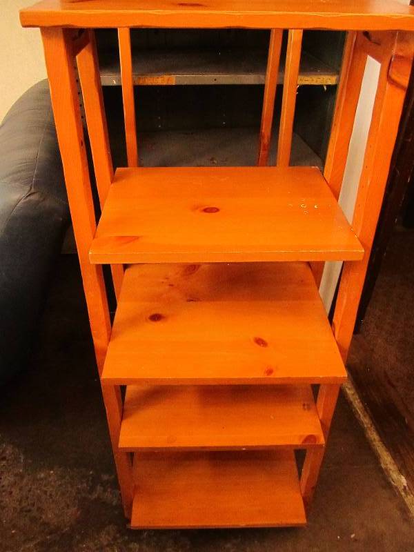 lot 125 image: Solid wood display shelf on wheels,...