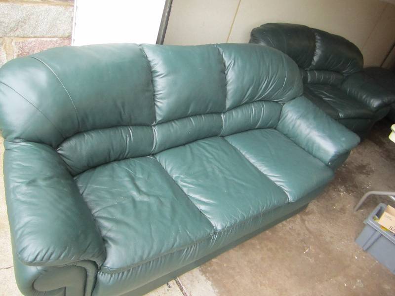 lot 127 image: 2 couches, very new and in good con...