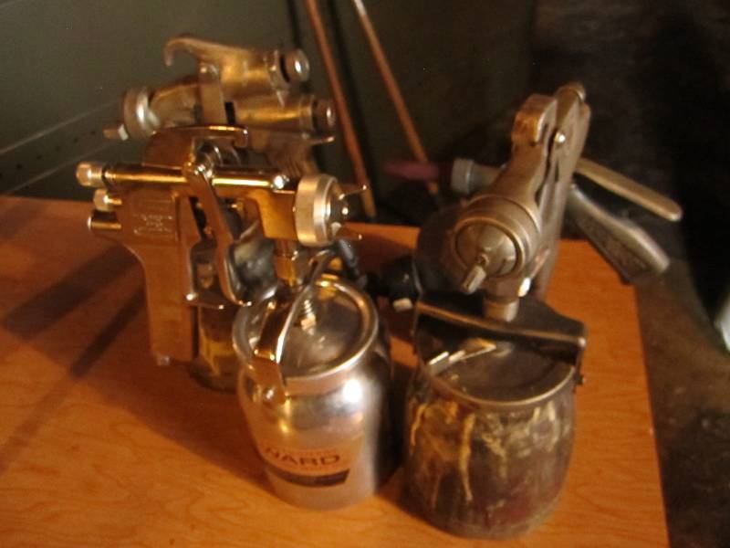 lot 154 image: 3 sprayers...