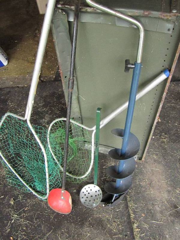lot 175 image: Lot of fishing gear...