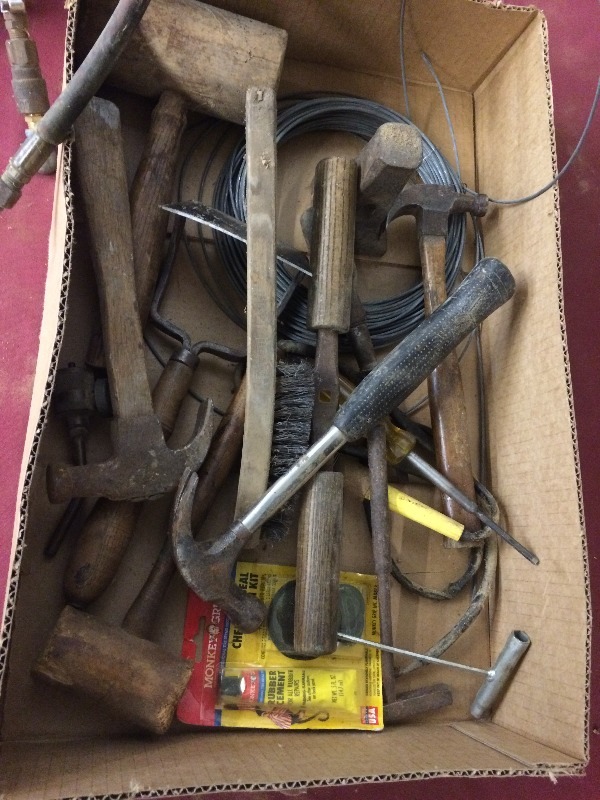Box lot of misc items - some vintage
