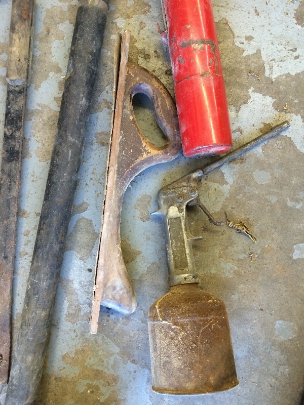 Box lot of misc items - some possible vintage