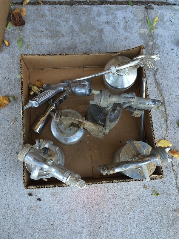 Assorted Paint Sprayers and accessories   lot of 10