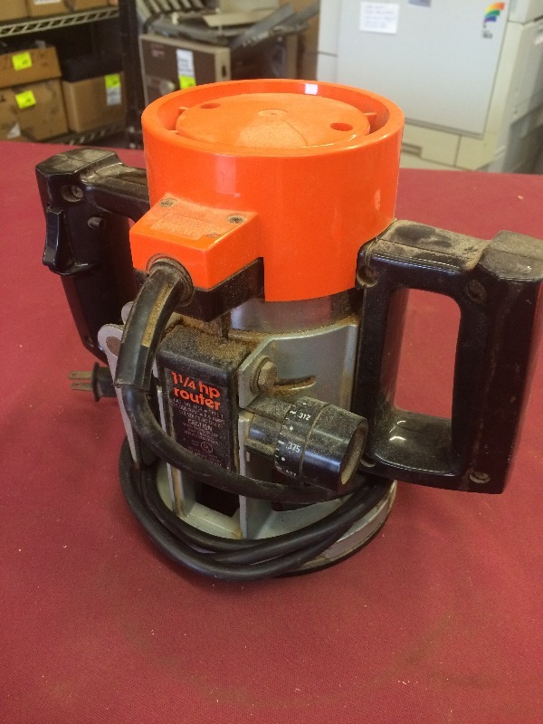 Black & Decker Router - WORKS