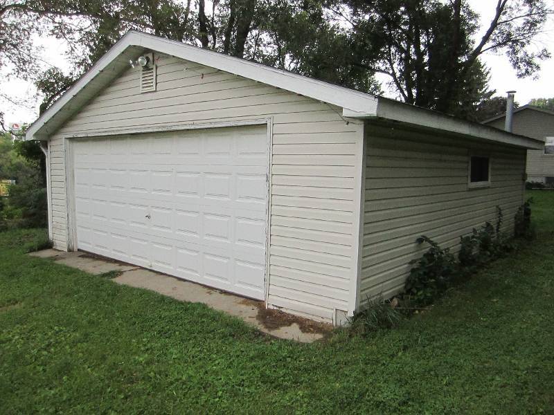 22.5 x 24.5 Foot Heated Insulated Vinyl Sided Garage Vinyl Siding