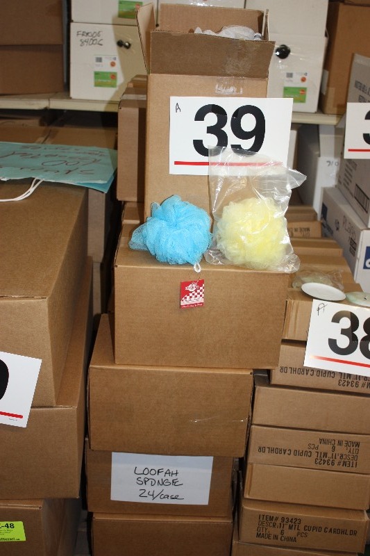 552 Loofah Sponges.  Retail is $1104.00