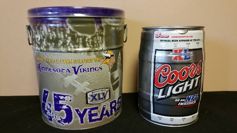 lot 87 image: Coors light Small Keg & Minnesota Vikings Popcorn Tin