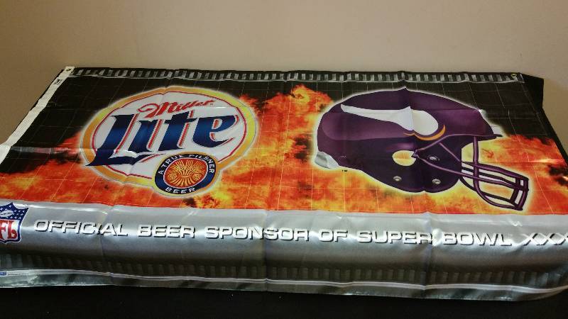 lot 104 image: Miller Lite & Vikings Flag