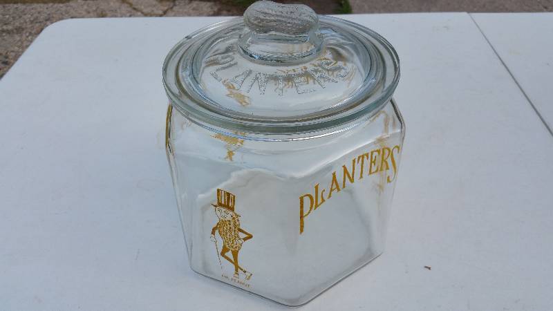 lot 118 image: Original 1930s Planters Peanut Six Sided Jar