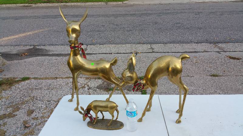 lot 122 image: Three Solid Brass Deer