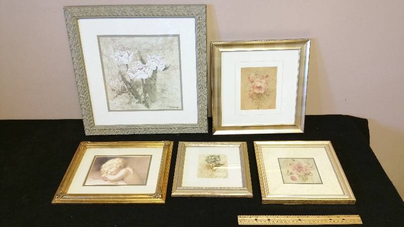 lot 38 image: (5) Classy Wall Art Pieces