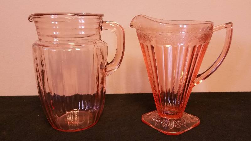 lot 17 image: Pink Depression (2) Piece Set