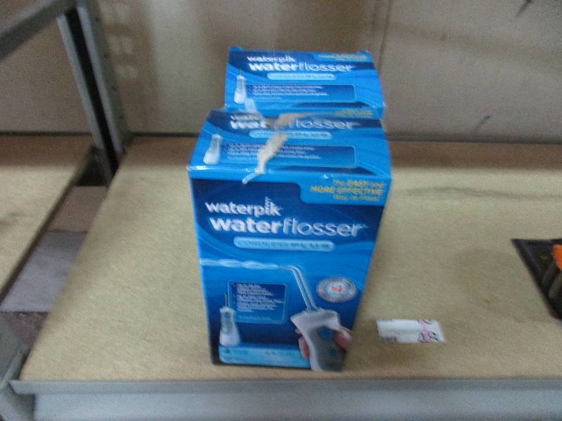 Water pik flossers