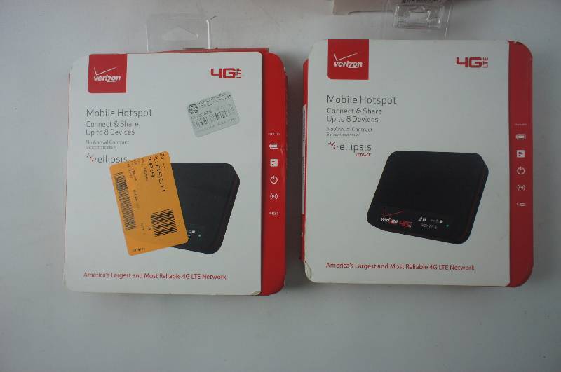 lot 443 image: Lot of 4 mobile hot spots