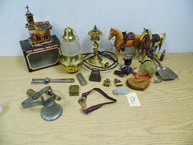 Horses - Brush - Bells - Lighters