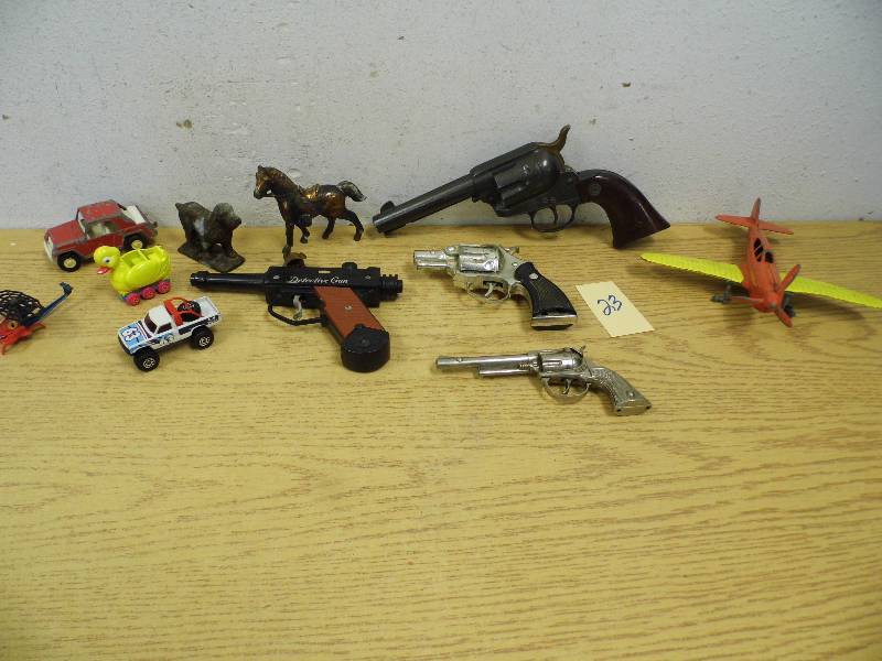 Vintage Toys - Daisy Gun - Ertl Duck