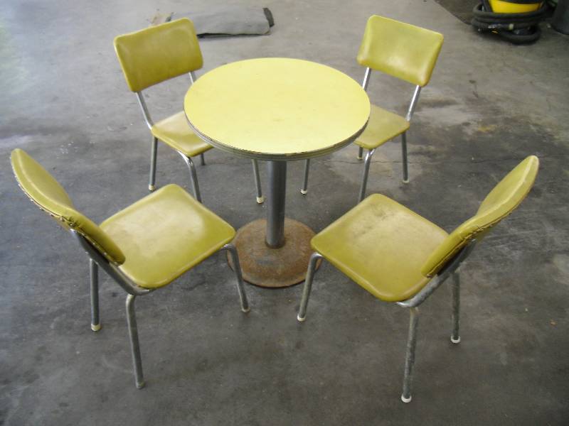 Table  Chairs