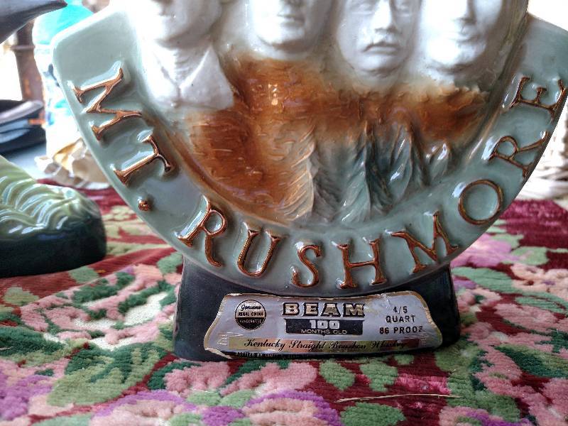 lot 9 image: 1969 Jim Beam Mt Rushmore - Black Hills, South Dakota Decanter