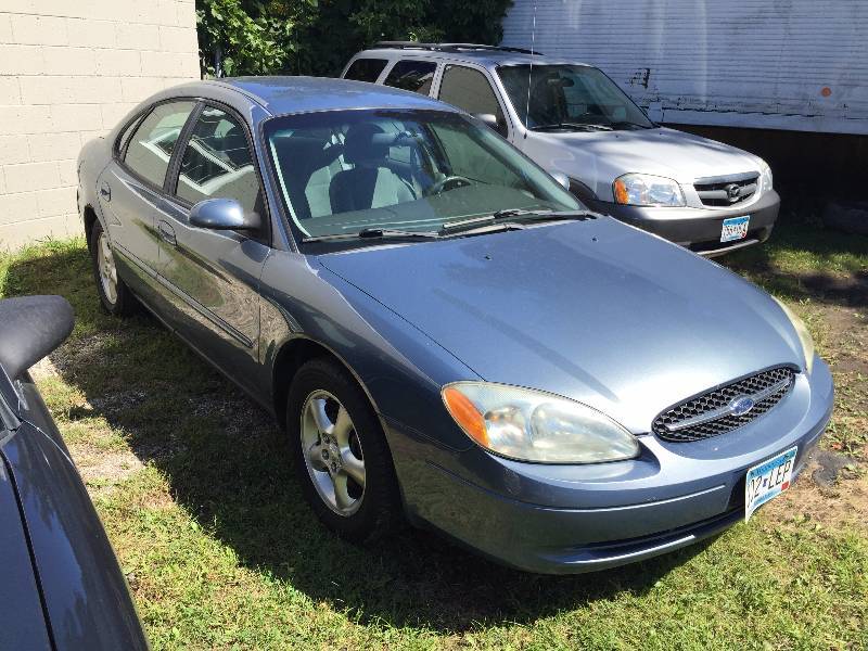 2001 Ford Taurus