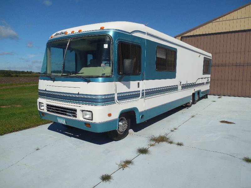 lot 2 image: 1994 AERBUS 35 MOTOR HOME
