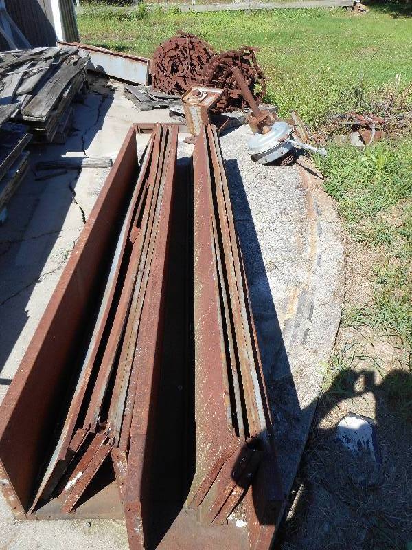 lot 39 image: 12 DRAG CONVEYOR 30 FEET