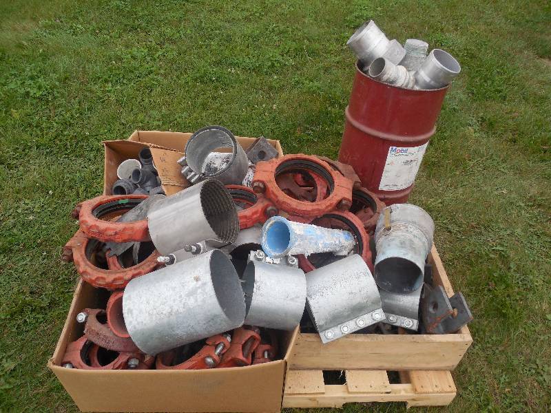 lot 77 image: PALLET LOT OF BRACKETS, CLAMPS ,SPLICES