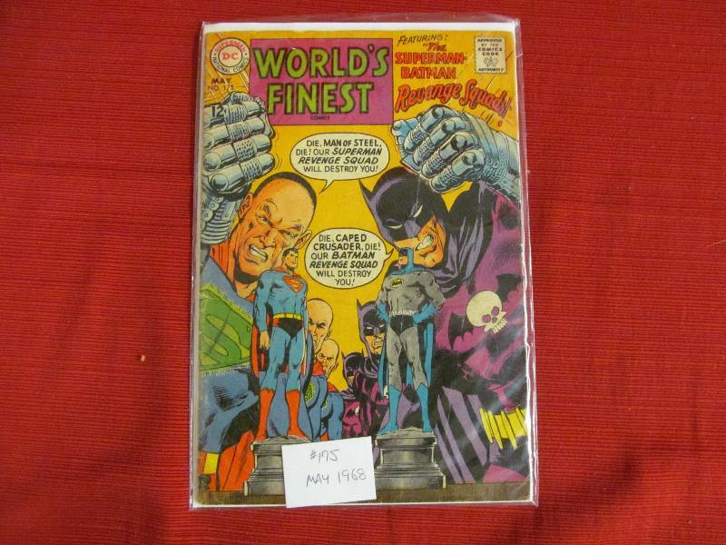 lot 7 image: Comic