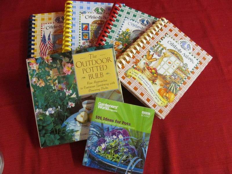 lot 58 image: Goose Berry Books
